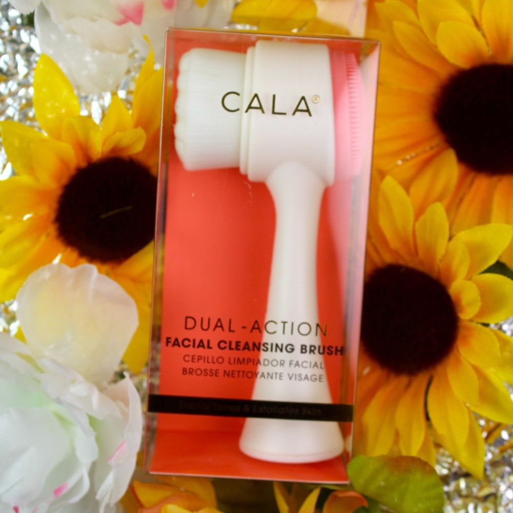 Cala Dual-action mint facial cleansing brush Pink